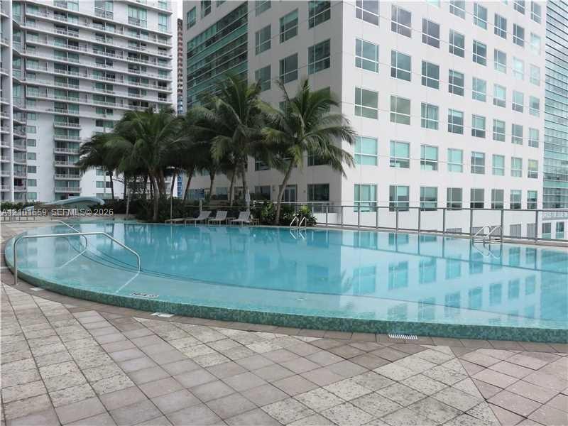 185 SW 7th St # 3006, Miami FL 33130 photo 4