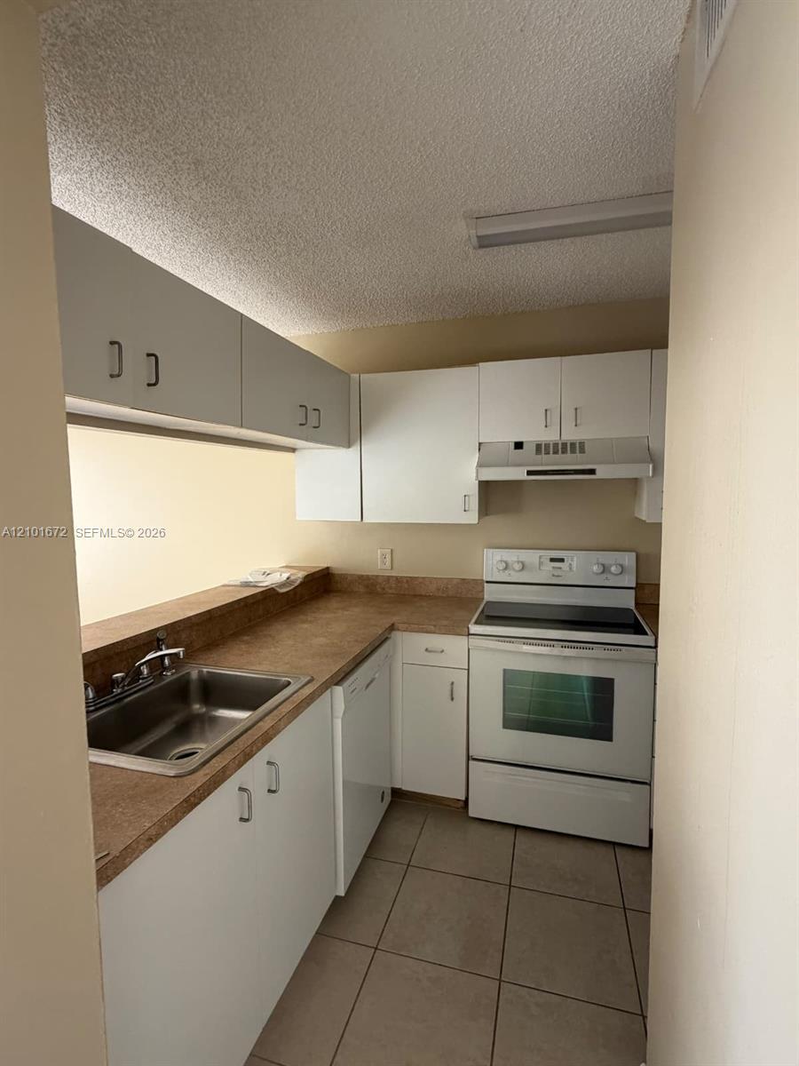 1033 Coral Club Dr # 1033, Coral Springs FL 33071 photo 2