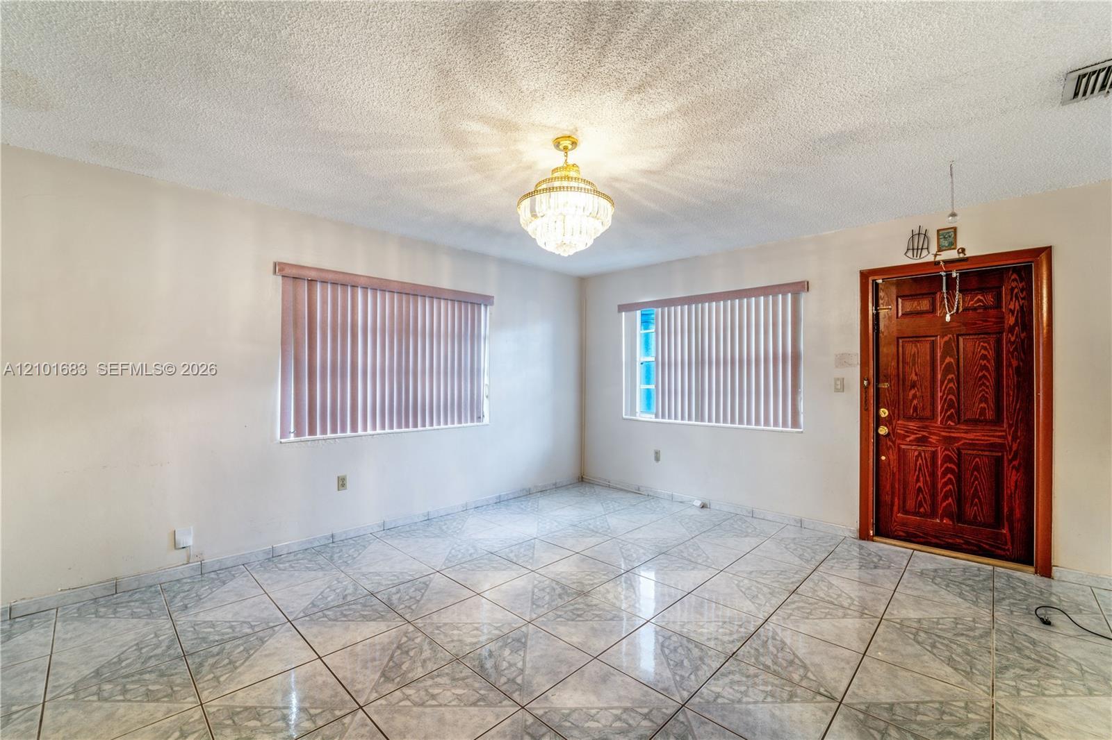 320 E 19th St, Hialeah FL 33010 photo 5
