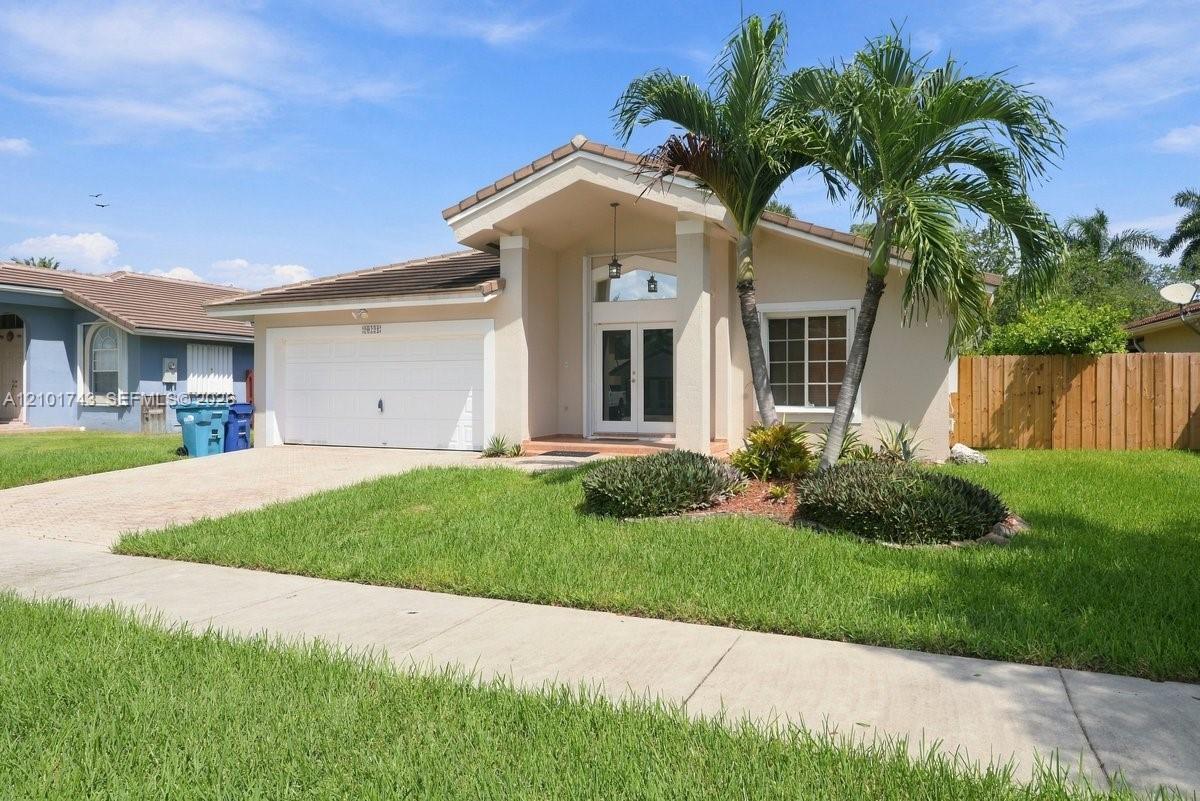 20221 SW 85th Ct, Cutler Bay FL 33189 photo 2