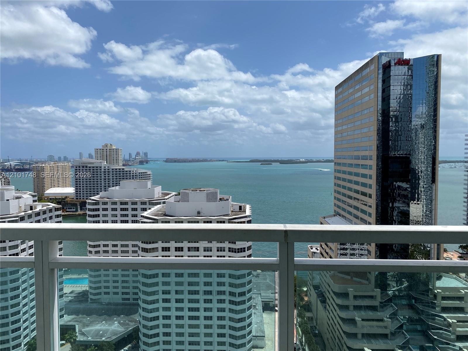 951 Brickell Ave # 2508, Miami FL 33131 photo 2