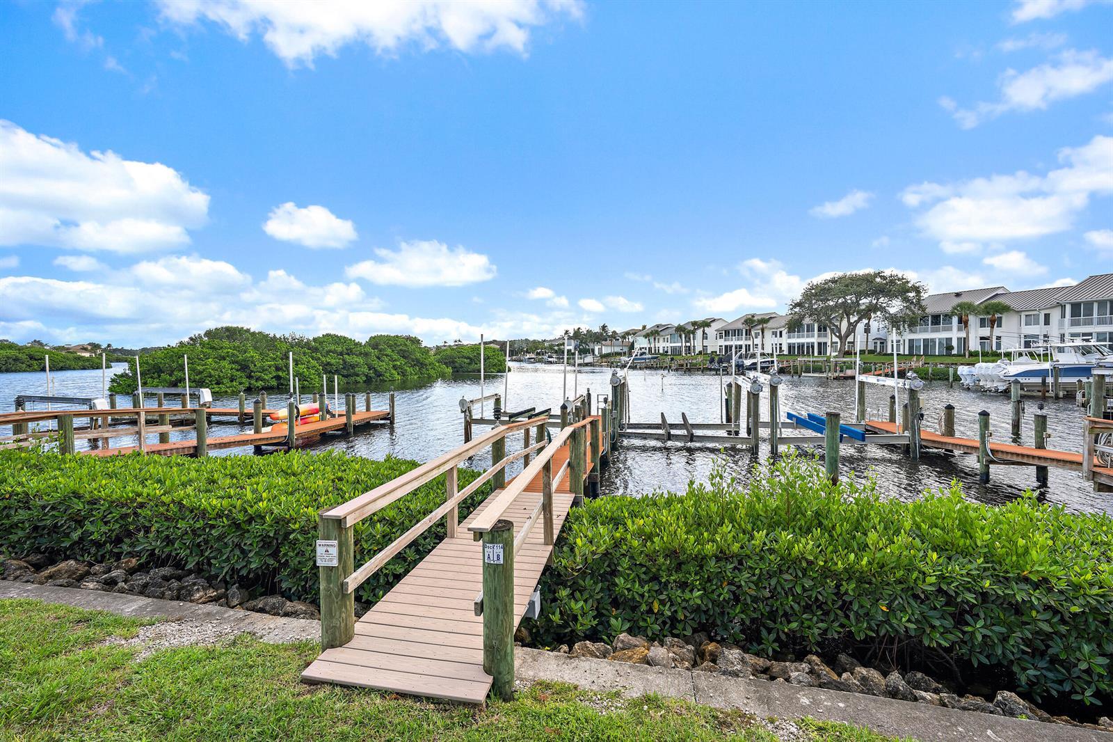 214 Eagle Drive, Jupiter FL 33477 photo 3
