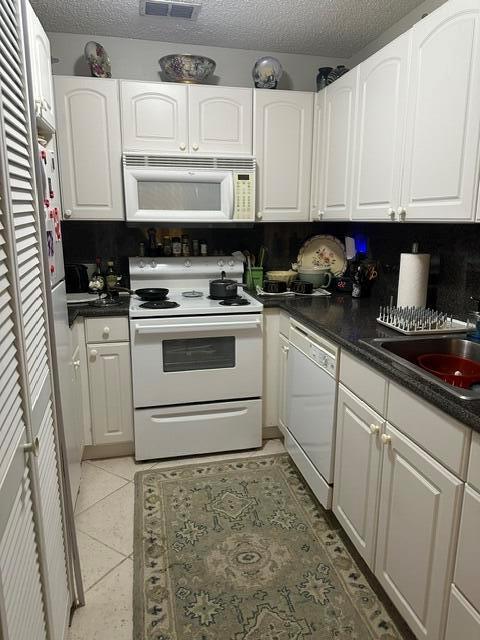 8875 WARWICK Drive, Boca Raton FL 33433 photo 2