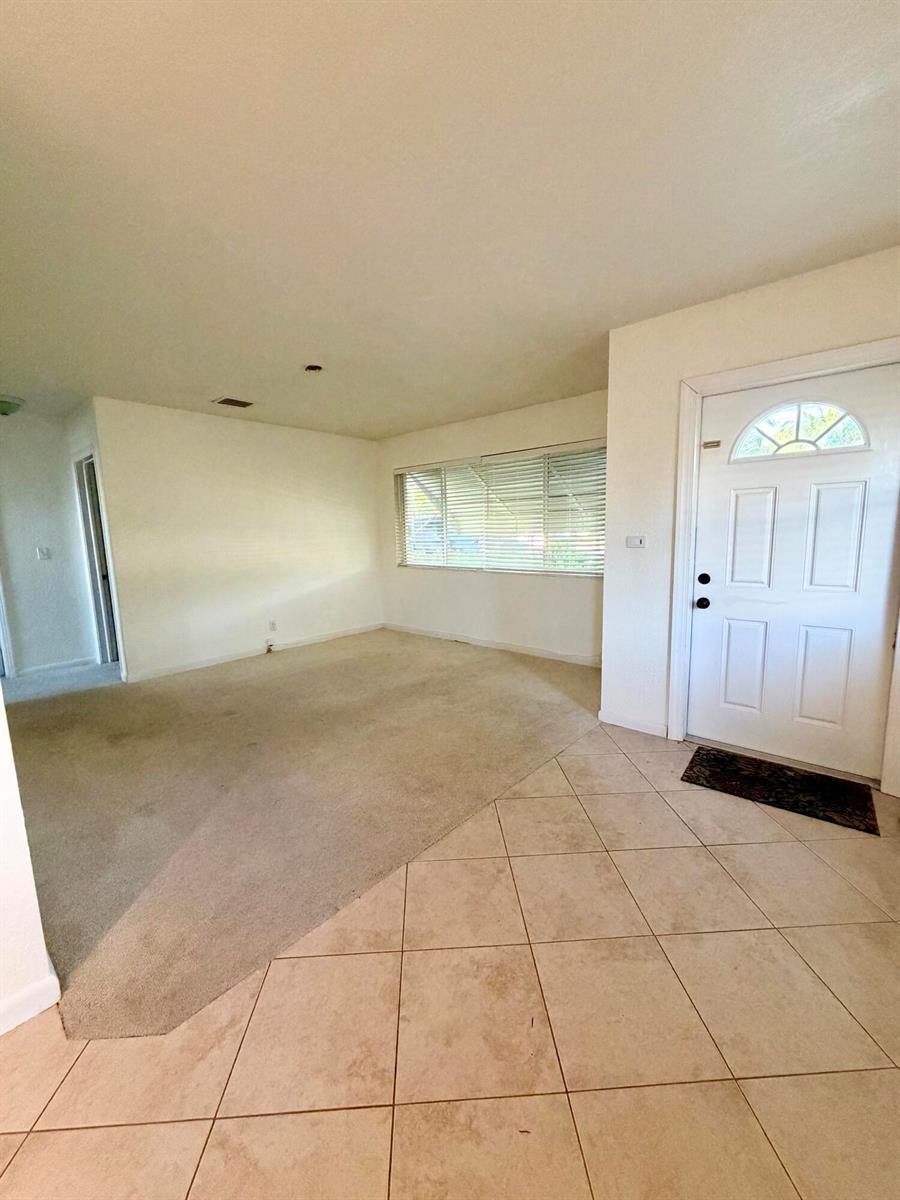 1226 S H Street, FL 33460 photo 3
