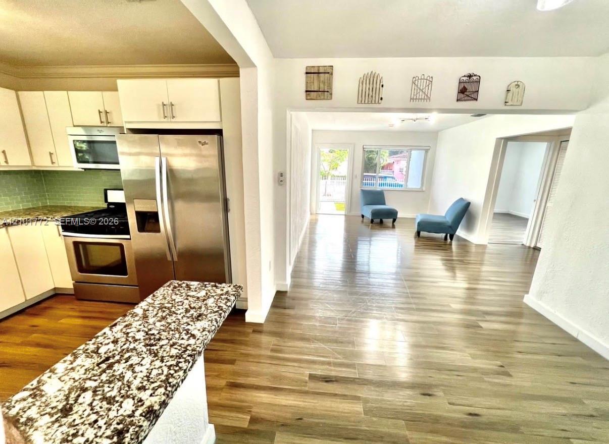 180 NW 32nd Pl # 1, Miami FL 33125 photo 5