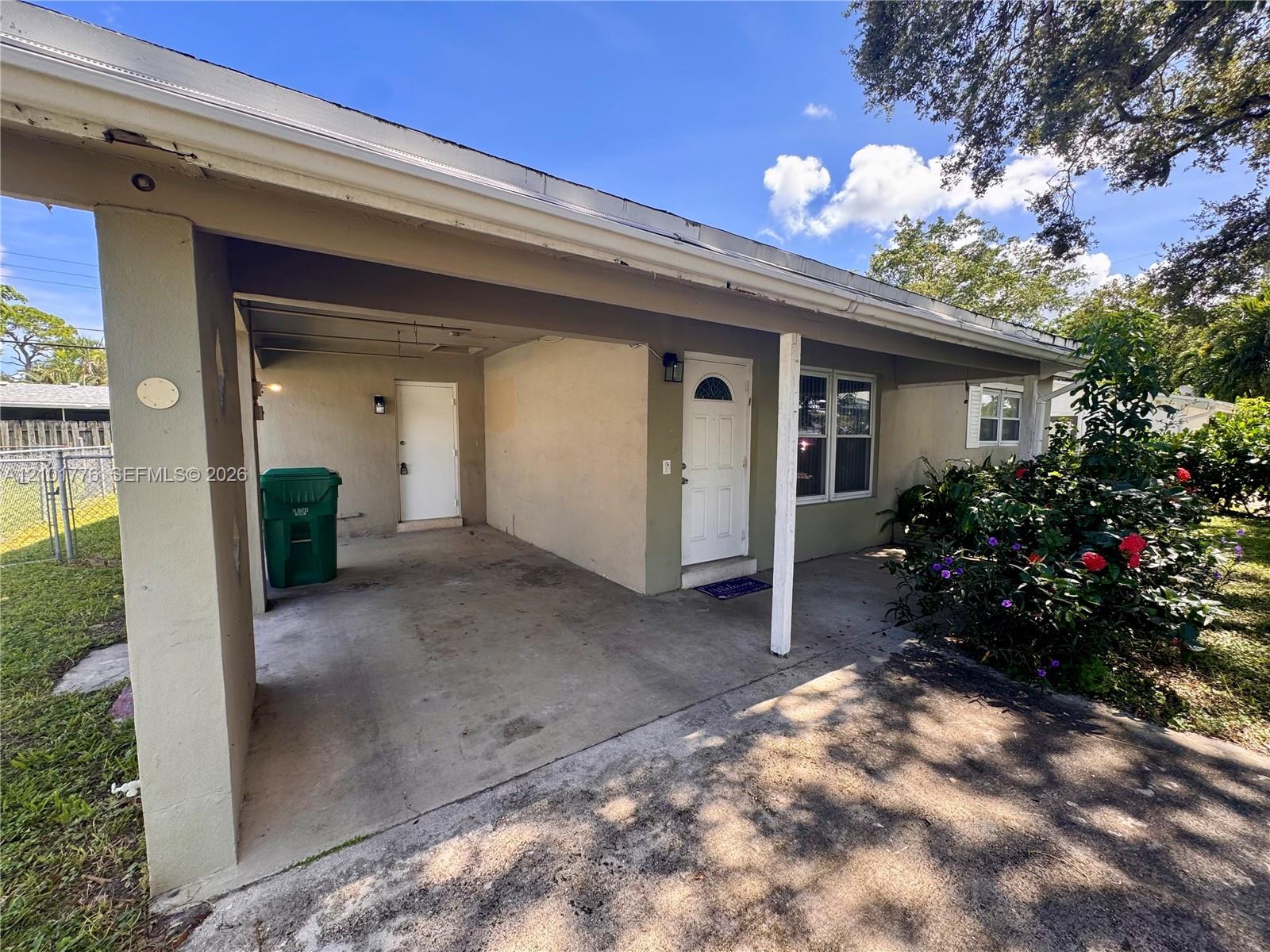 4720 SW 25th Ter, Dania Beach FL 33312 photo 2