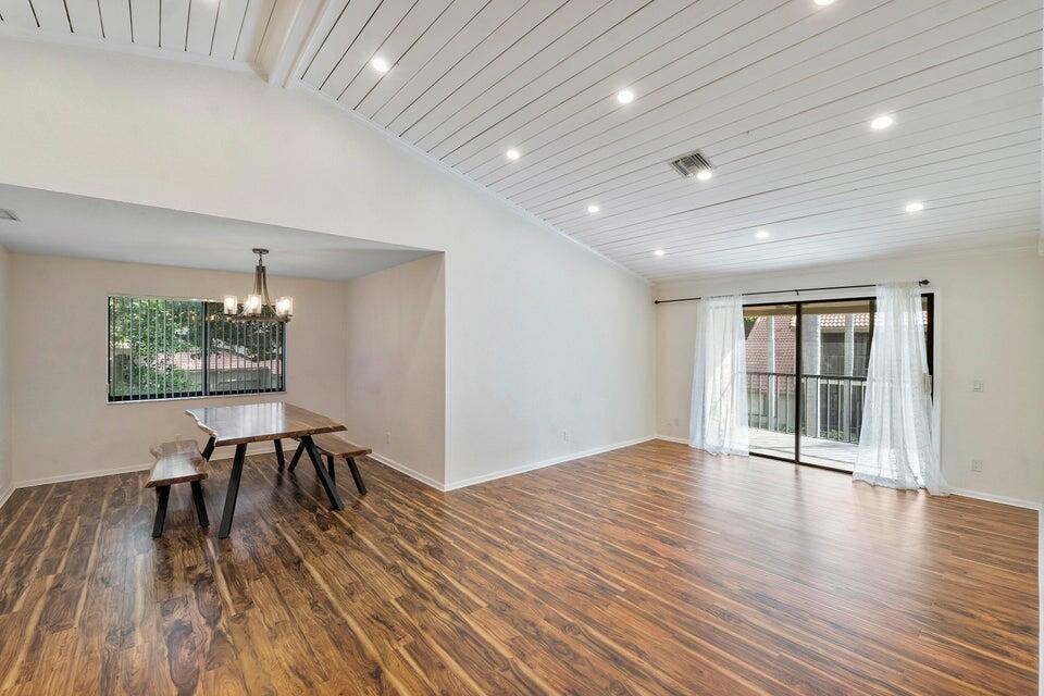 5720 Coach House Circle, Boca Raton FL 33486 photo 2