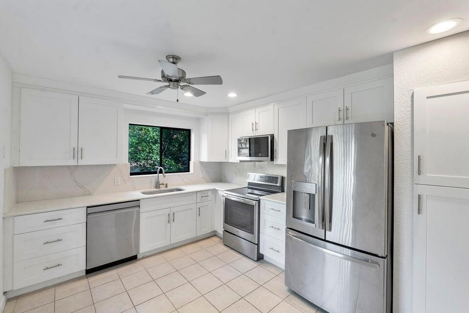 5720 Coach House Circle, Boca Raton FL 33486 photo 3