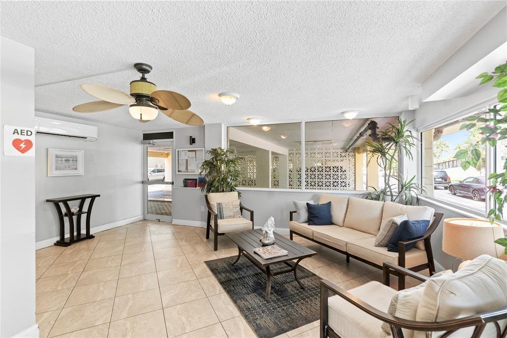 1161 HILLSBORO MILE # 305, Hillsboro Beach FL 33062 photo 4