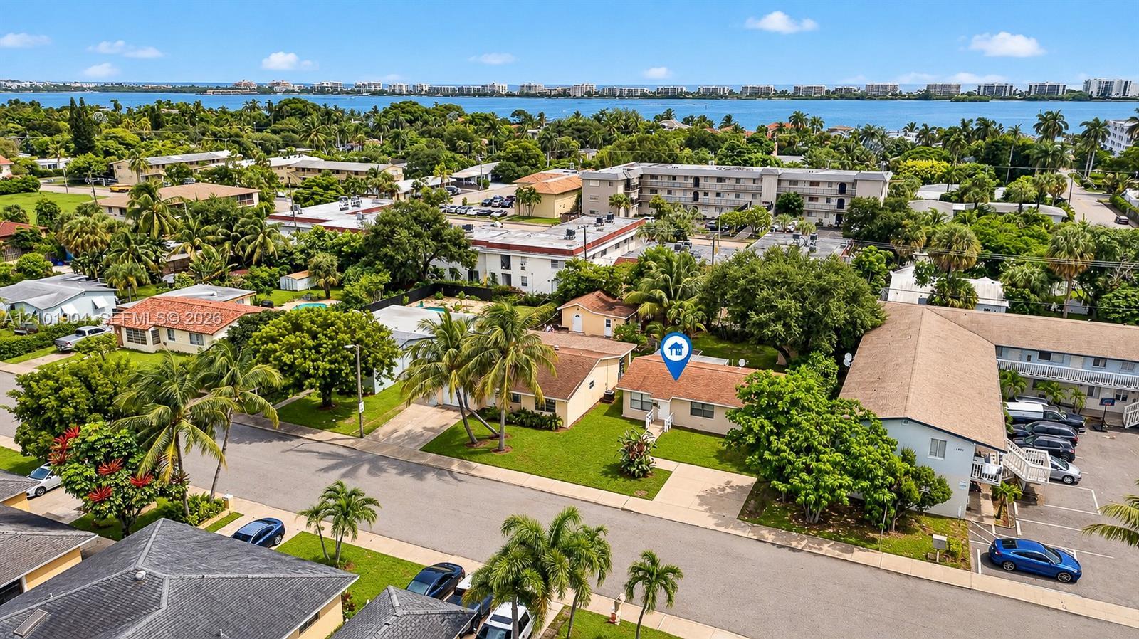 1422 S N St, Lake Worth FL 33460 photo 2