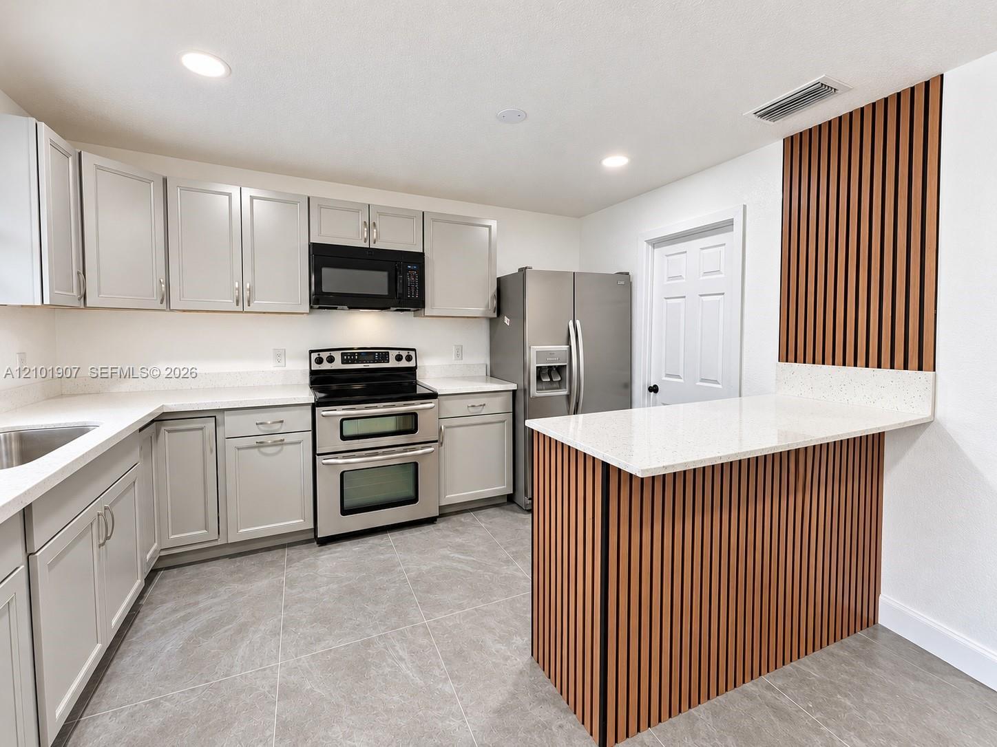 28099 SW 143rd Ct, Homestead FL 33033 photo 3