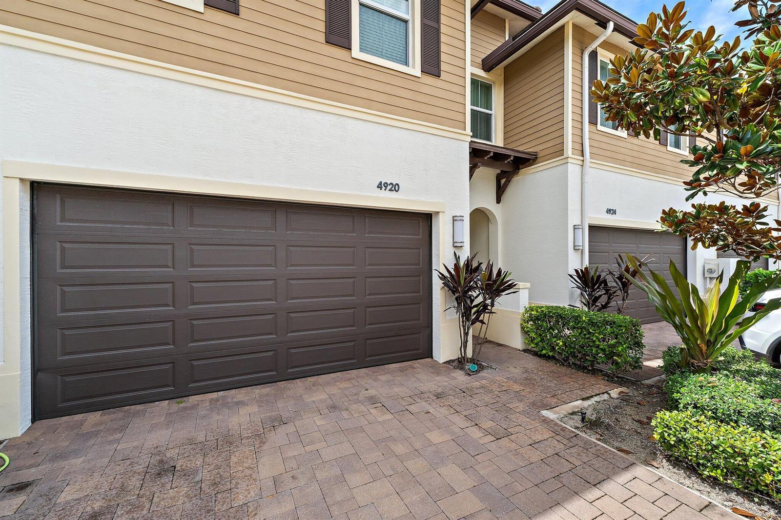 4920 Pointe Midtown Way, Palm Beach Gardens FL 33418 photo 2