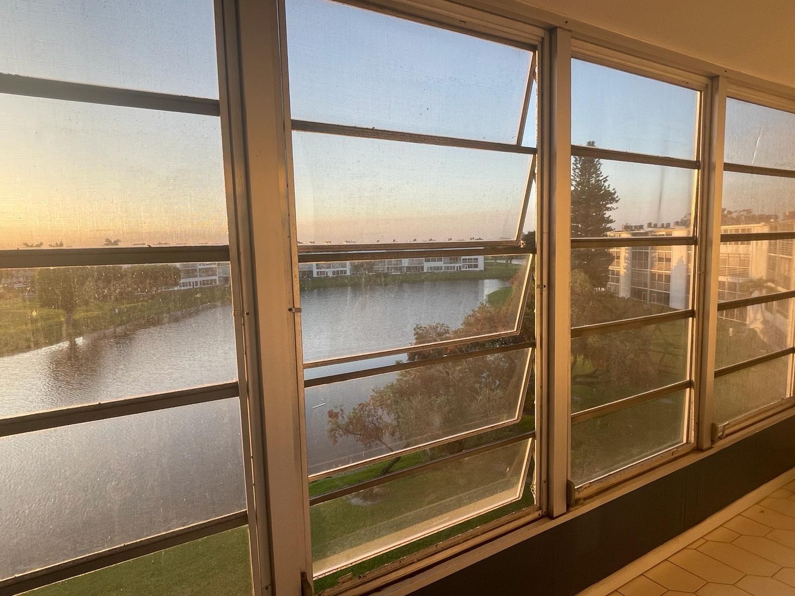 4033 HYTHE B # 4033, Boca Raton FL 33434