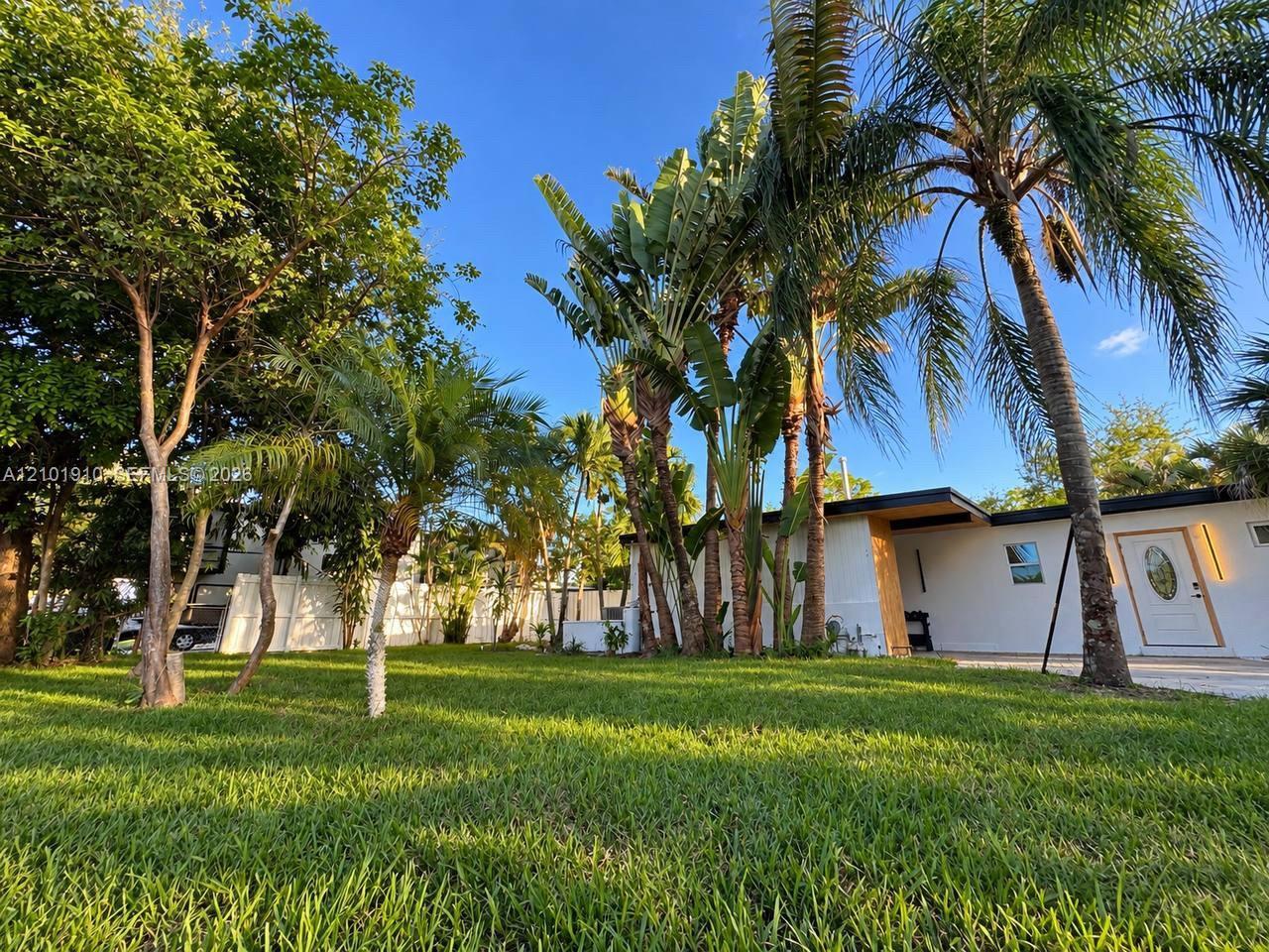 3130 SW 14th St, Fort Lauderdale FL 33312 photo 2
