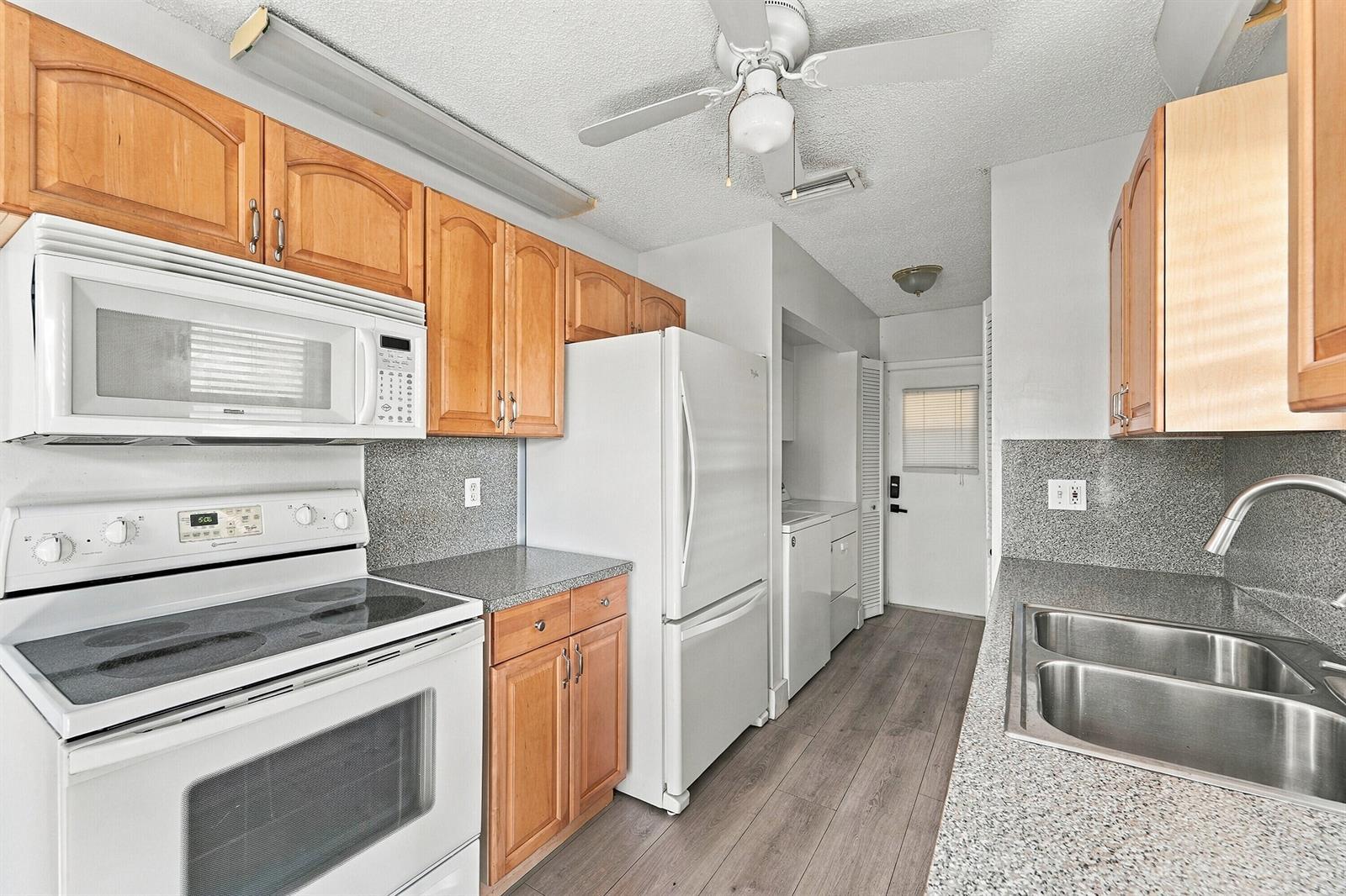 1730 NW 48th Place, Pompano Beach FL 33064 photo 3