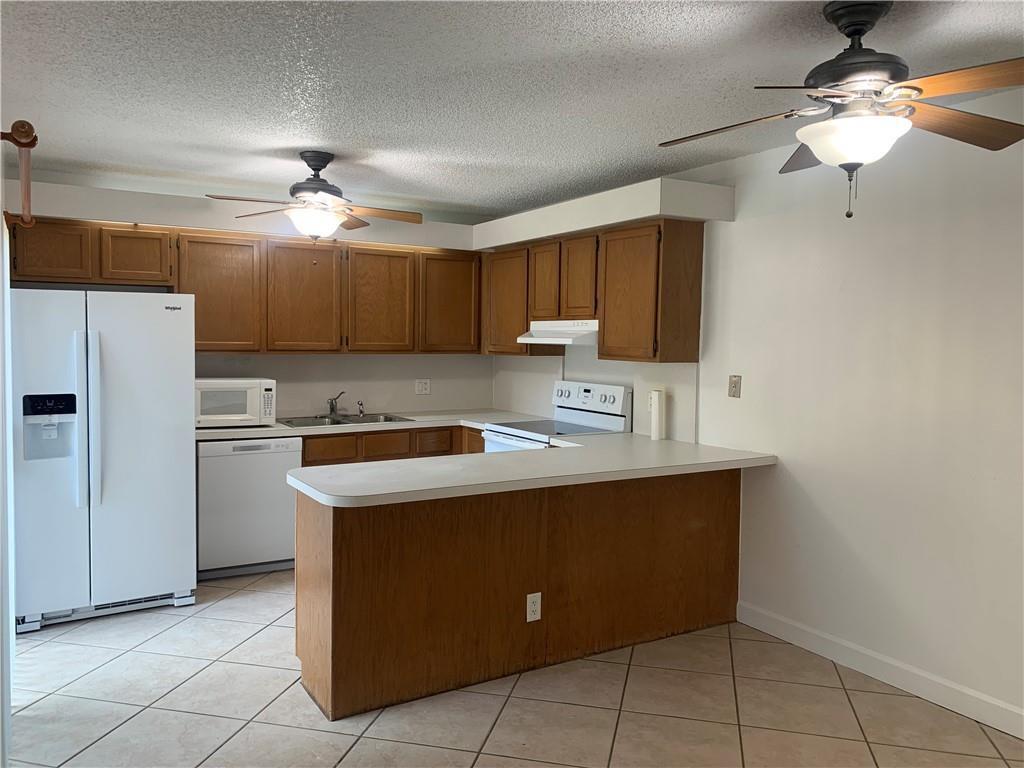 2566 CAMELOT Court, Cooper City FL 33026 photo 4