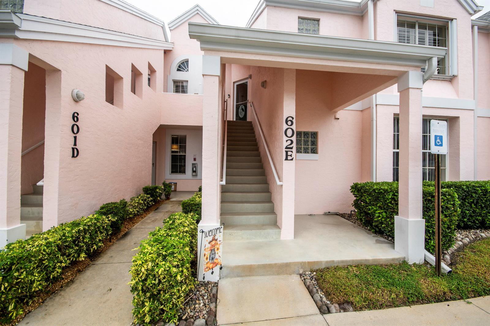 602 Muirfield Court # 602E, Jupiter FL 33458 photo 2