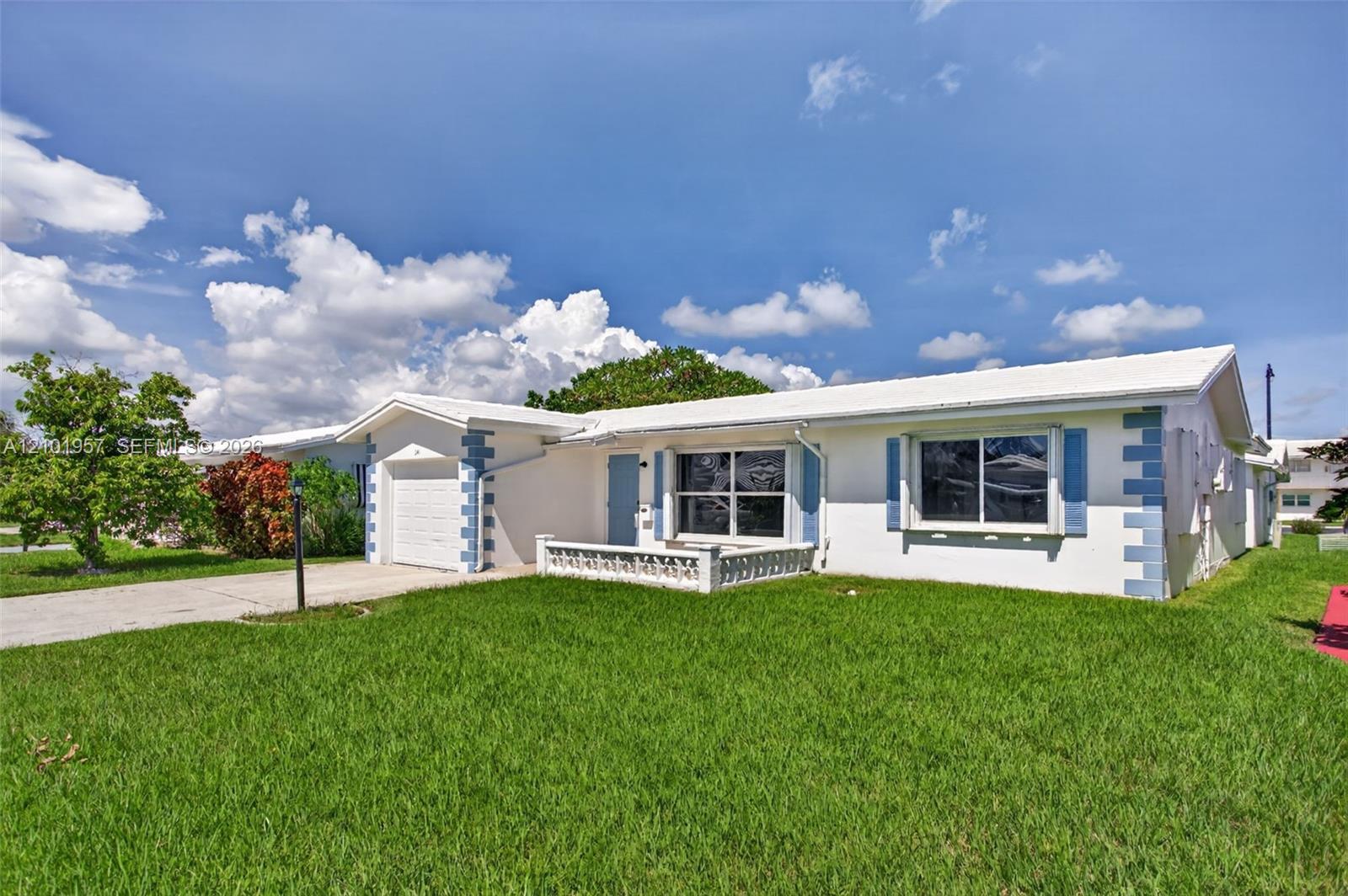341 NW 25th Ct, Pompano Beach FL 33064 photo 2
