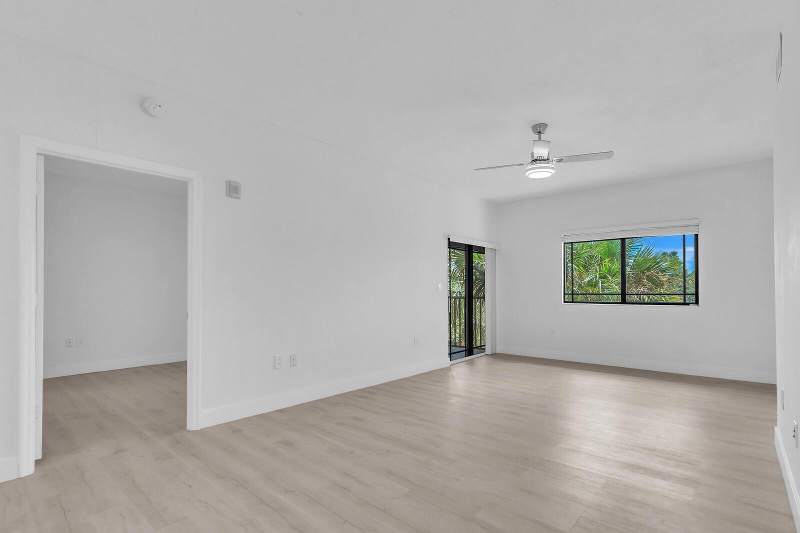 2916 TUSCANY Court # 302, Palm Beach Gardens FL 33410 photo 2