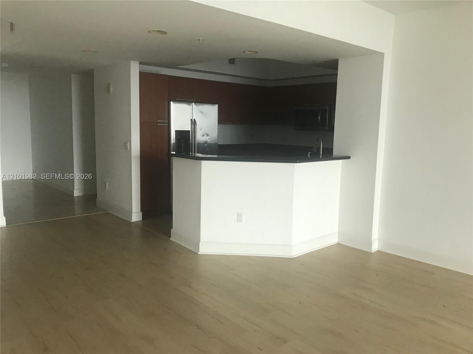 15051 Royal Oaks Ln # 2204, North Miami FL 33181 photo 2