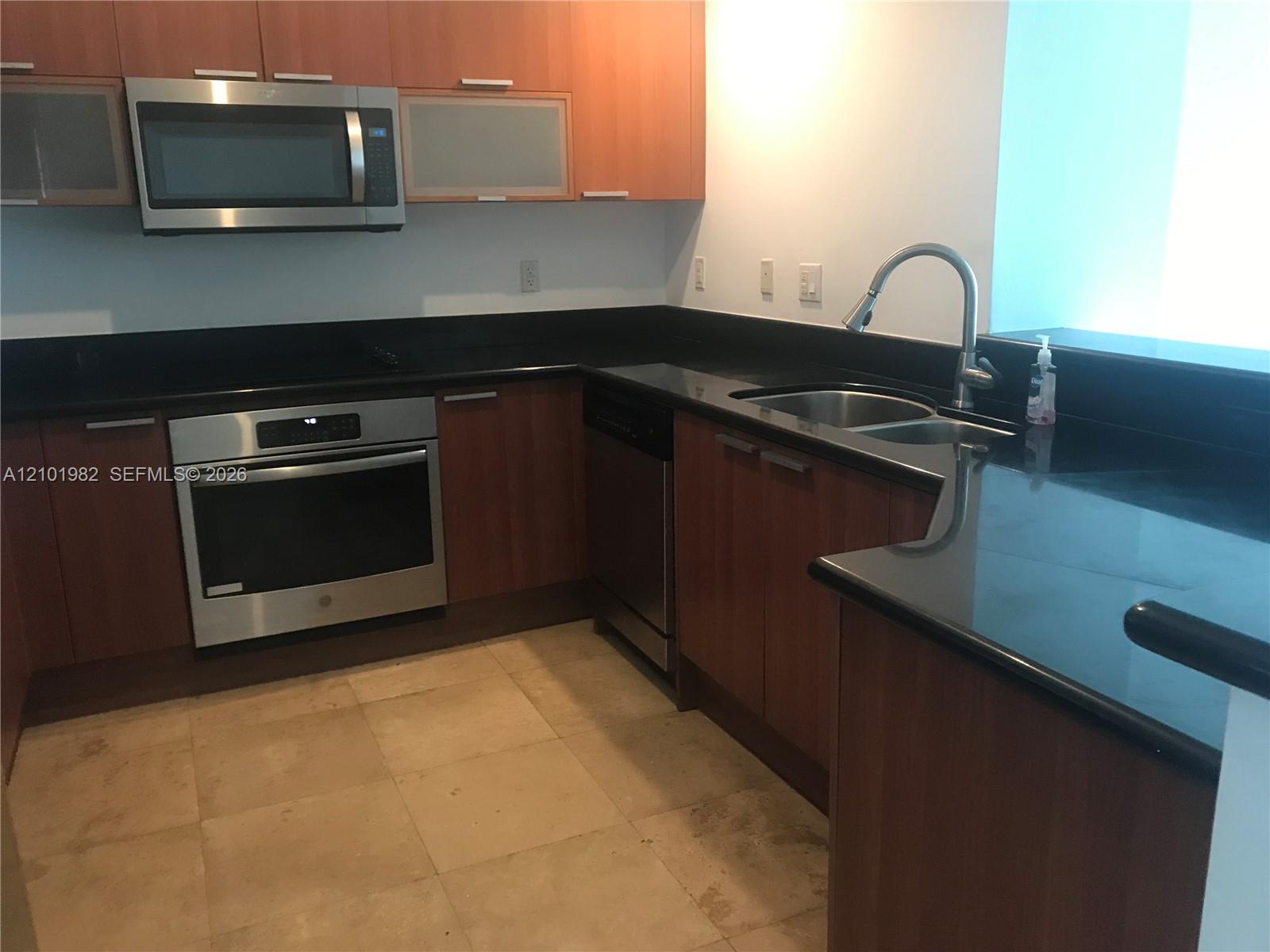 15051 Royal Oaks Ln # 2204, North Miami FL 33181 photo 5