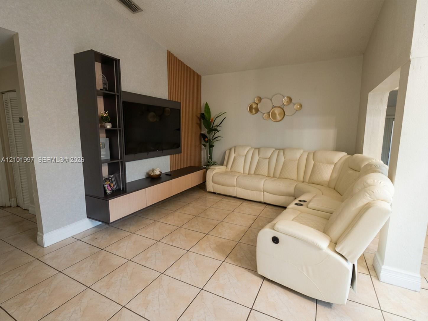 12231 SW 195th Ter, Miami FL 33177 photo 2