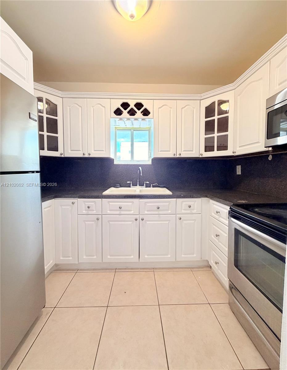 5611 W 25th Ct # A, Hialeah FL 33016 photo 3