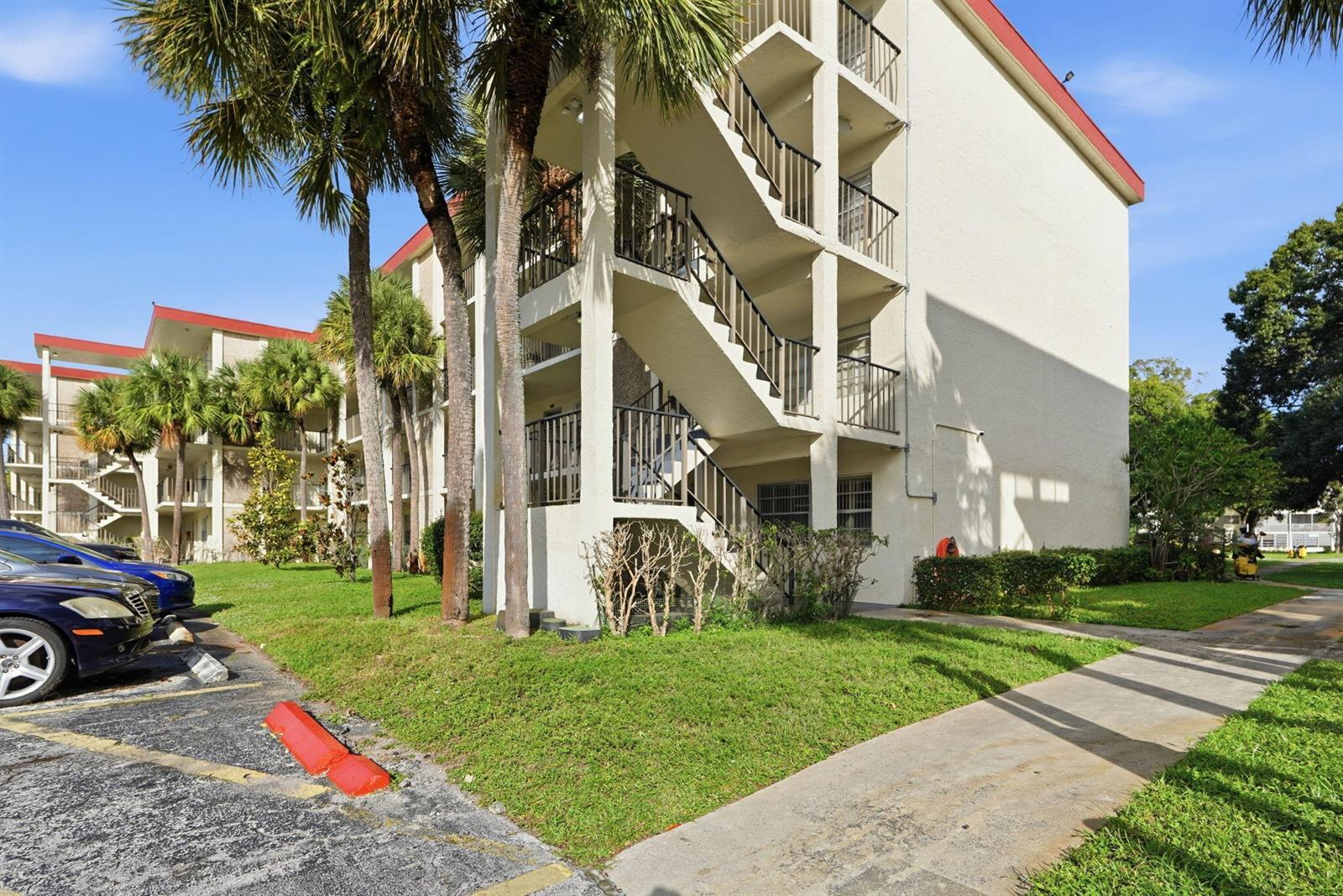 3000 NW 48th Terrace # 130, Lauderdale Lakes FL 33313 photo 2