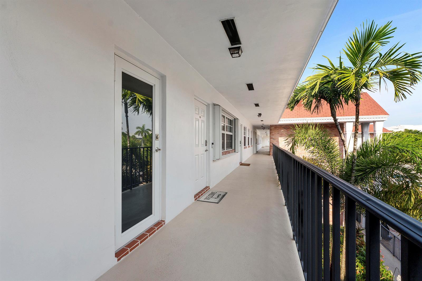 2424 NE 9th Street # 305, Fort Lauderdale FL 33304 photo 3