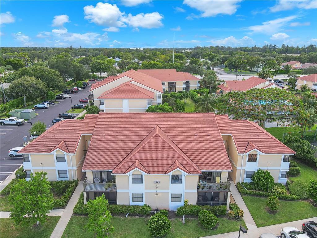 5681 RIVERSIDE Drive, Coral Springs FL 33067 photo 4