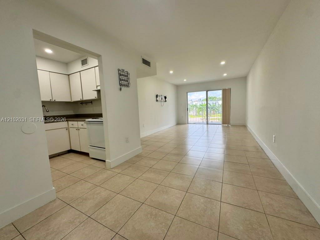 4900 NW 79th Ave # 206, Doral FL 33166