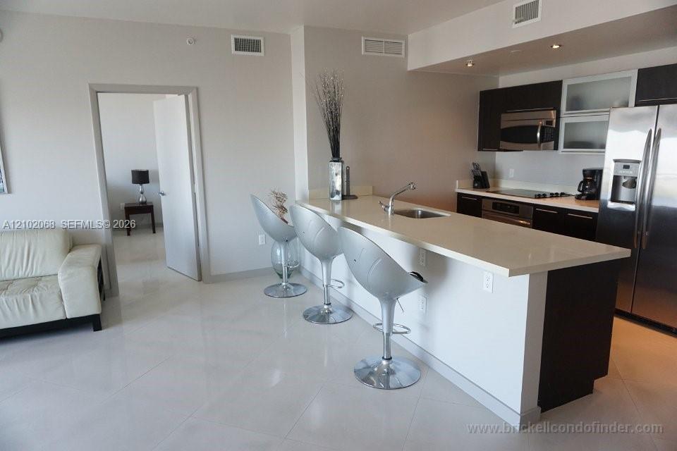 90 SW 3rd St # 3505, Miami FL 33130 photo 3