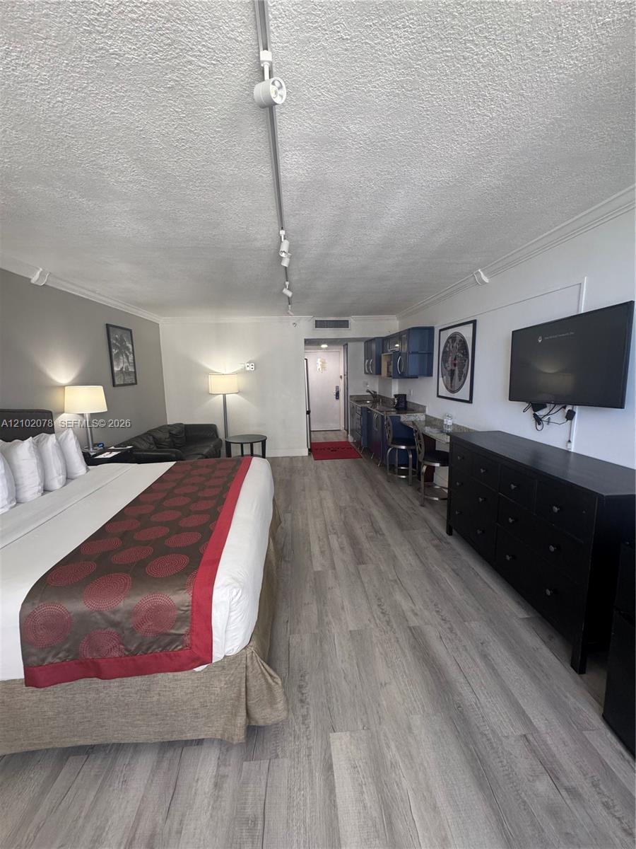 19201 Collins Ave # 918, Sunny Isles Beach FL 33160 photo 4