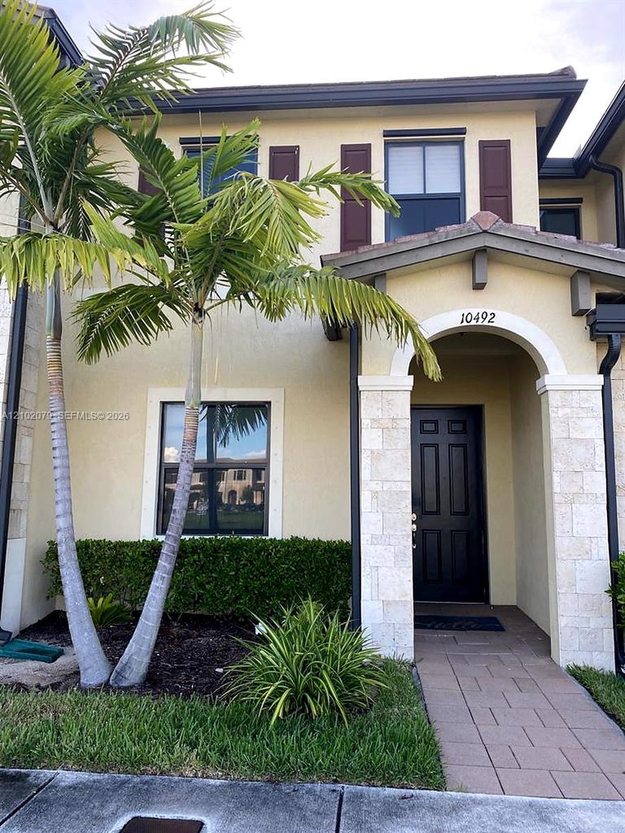 10492 W 33rd Ln, Hialeah FL 33018