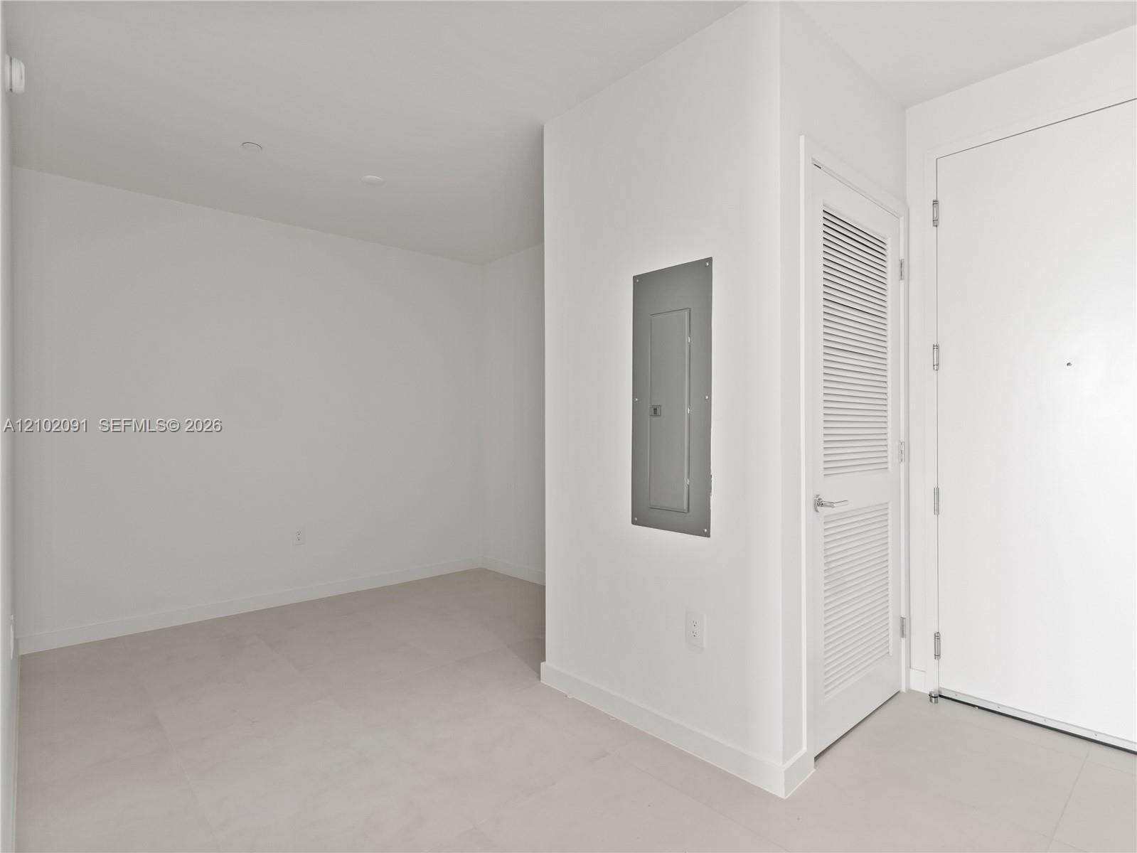 1400 Biscayne Blvd # 308, Miami FL 33132 photo 2