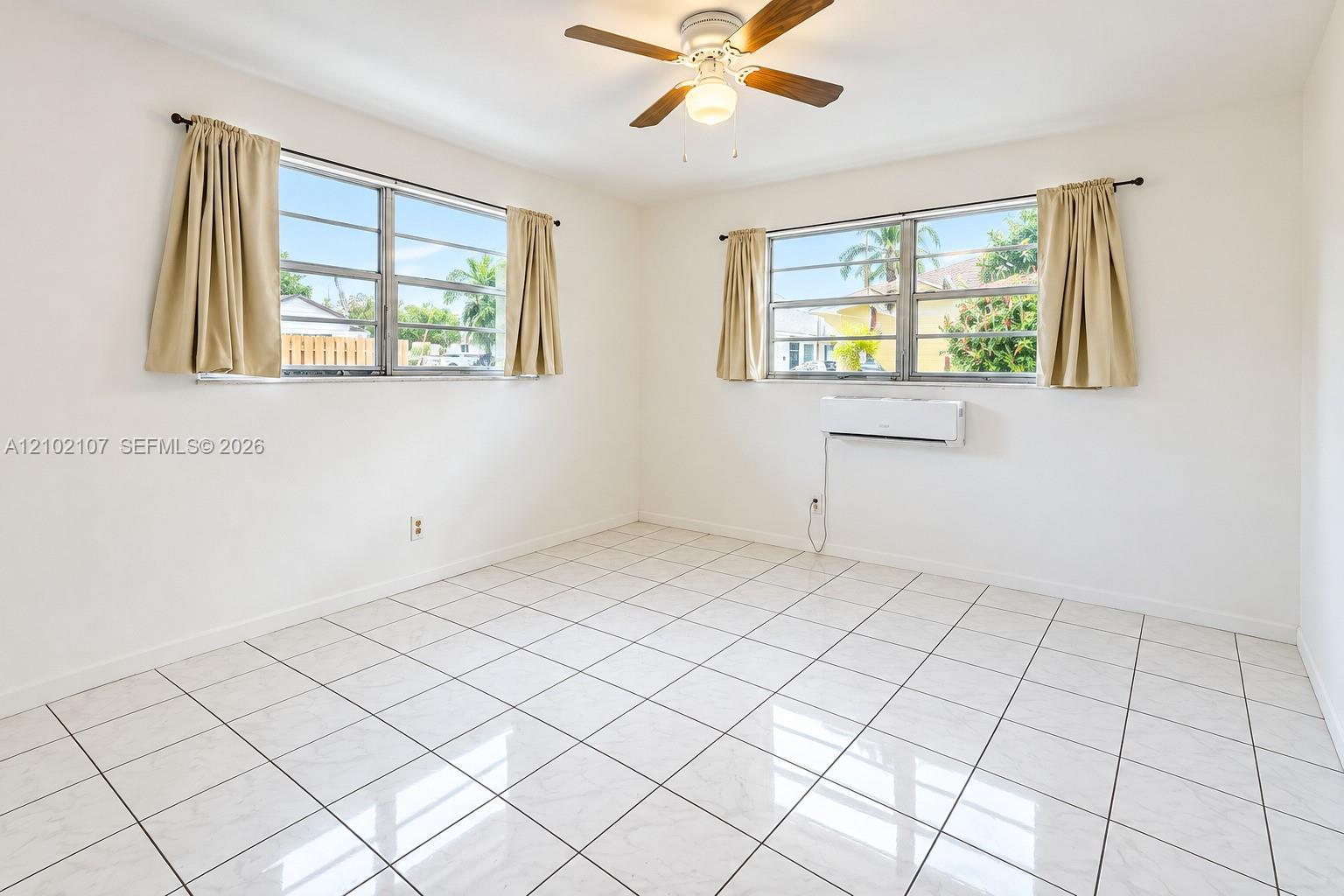 1401 Grant St # 3, Hollywood FL 33020 photo 5