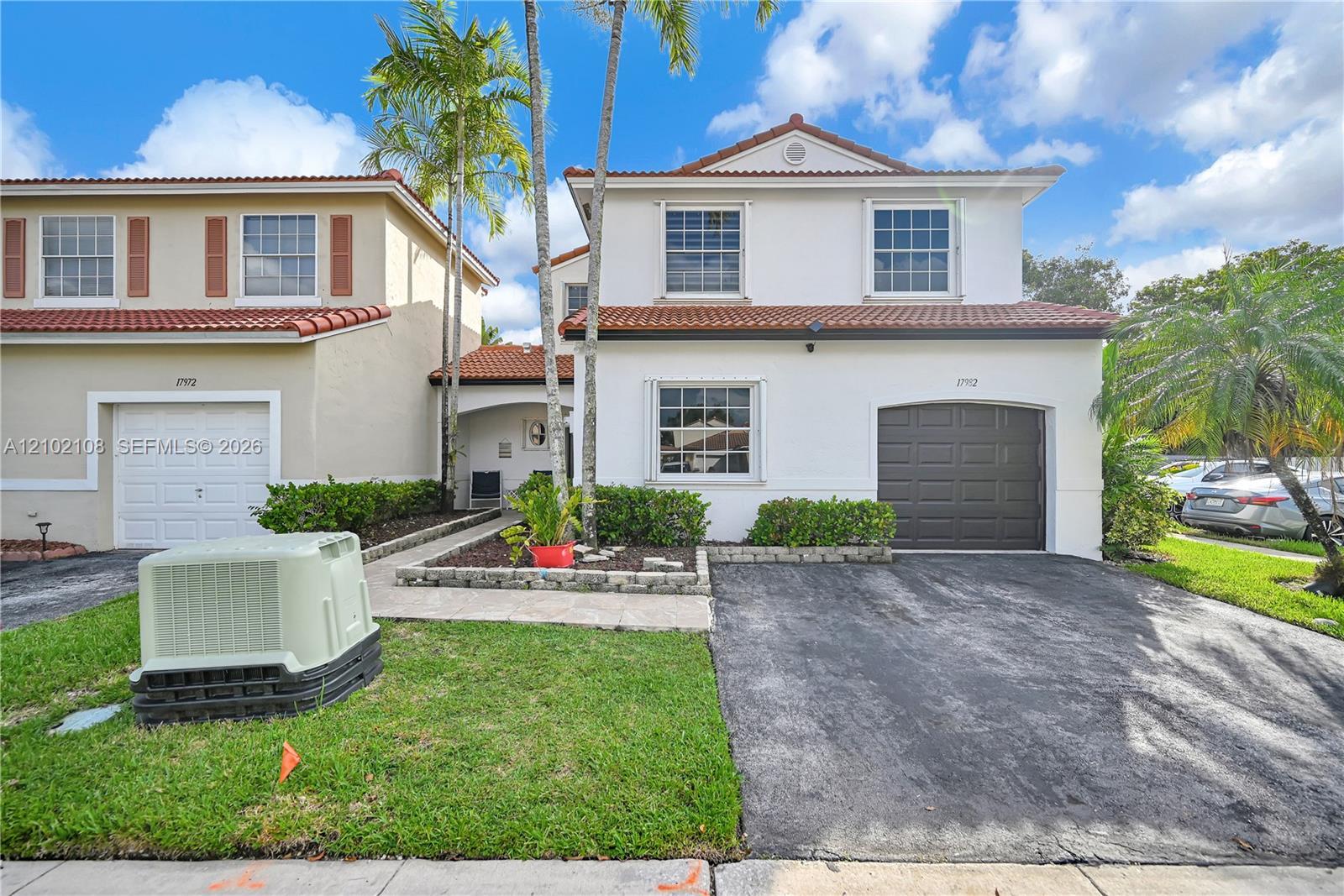 17982 SW 11th St, Pembroke Pines FL 33029 photo 3