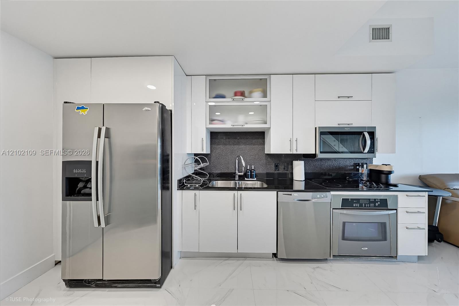 60 SW 13th St # 2608, Miami FL 33130 photo 2
