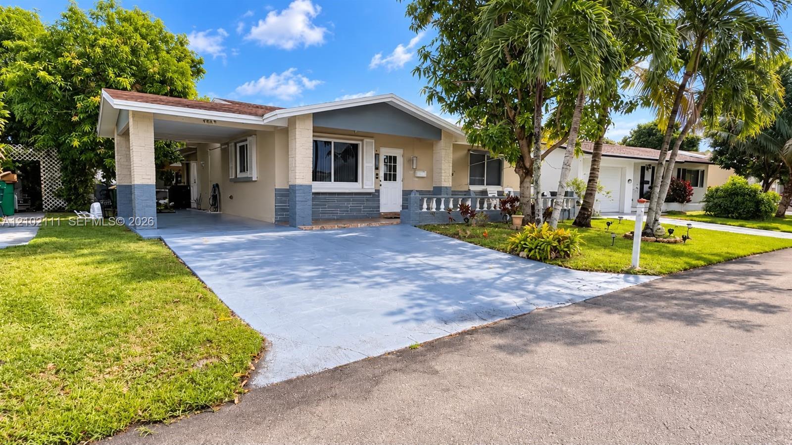 4919 NW 52nd St, Tamarac FL 33319 photo 2