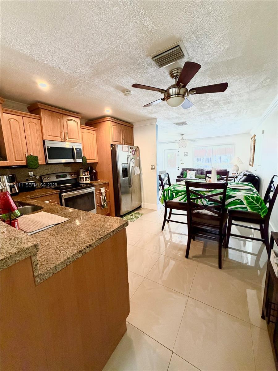 4919 NW 52nd St, Tamarac FL 33319 photo 5