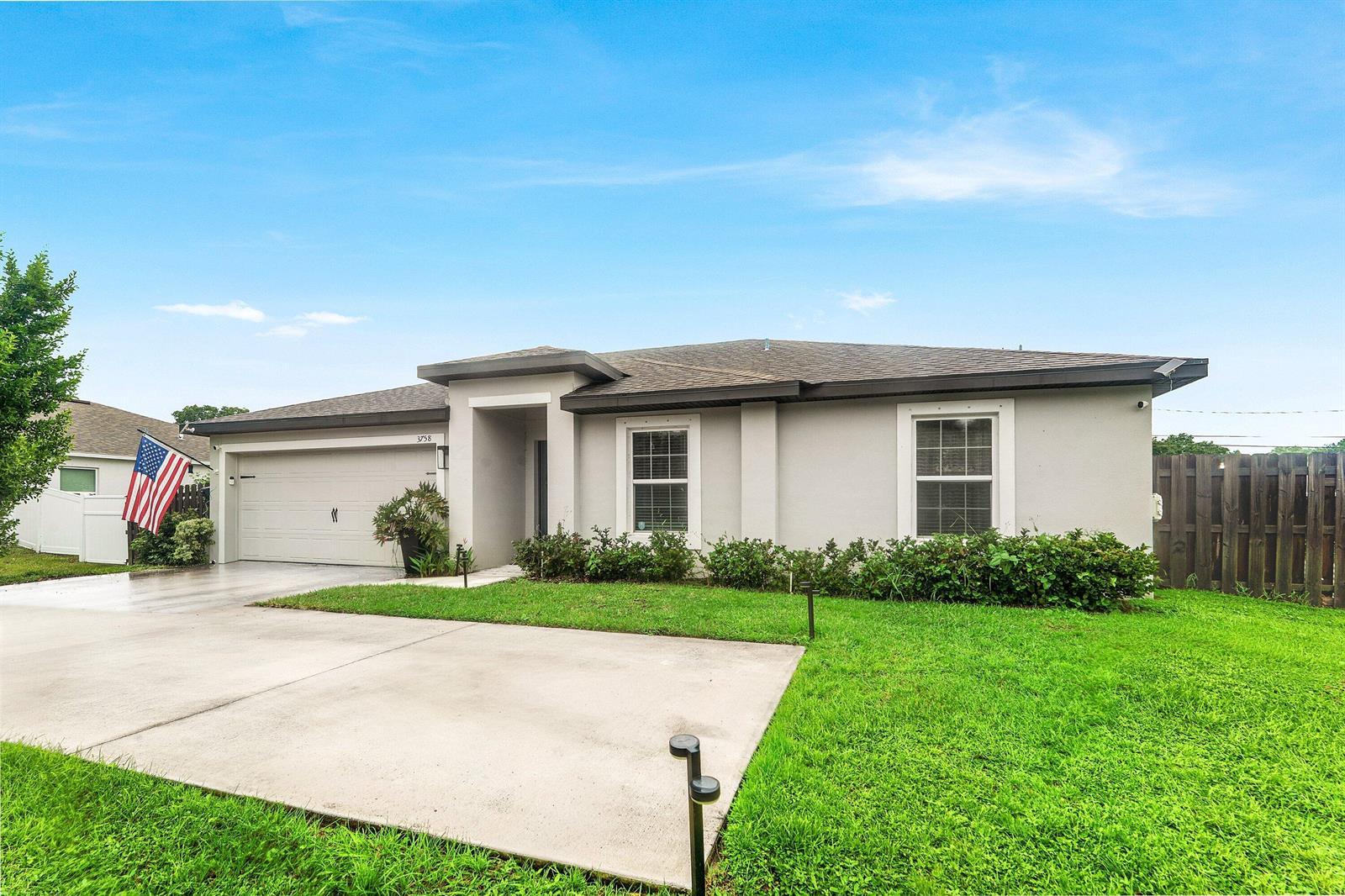 3758 SW DARWIN Boulevard, Port St. Lucie FL 34953 photo 2