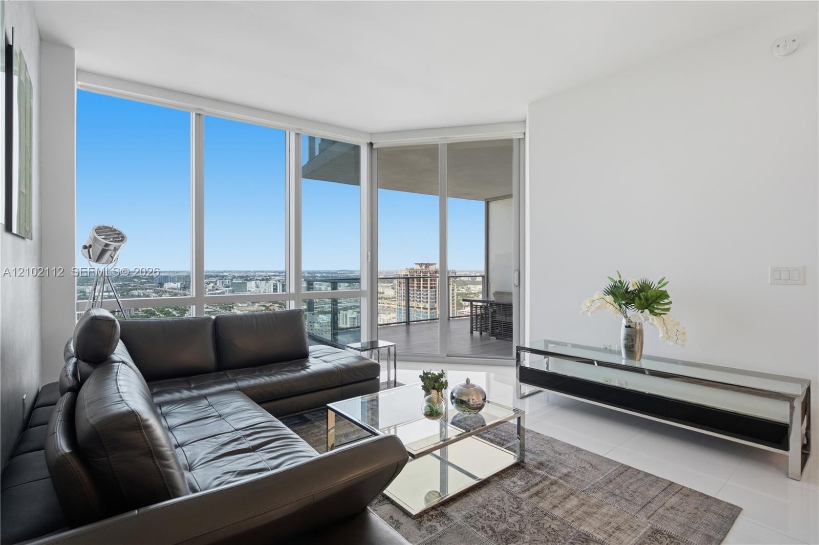 851 NE 1st Ave # 3906, Miami FL 33132 photo 2