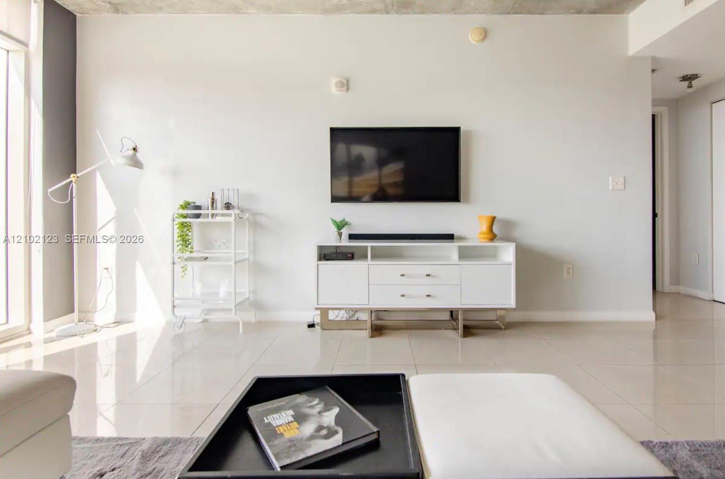 3250 NE 1st Ave # 1108, Miami FL 33137 photo 2
