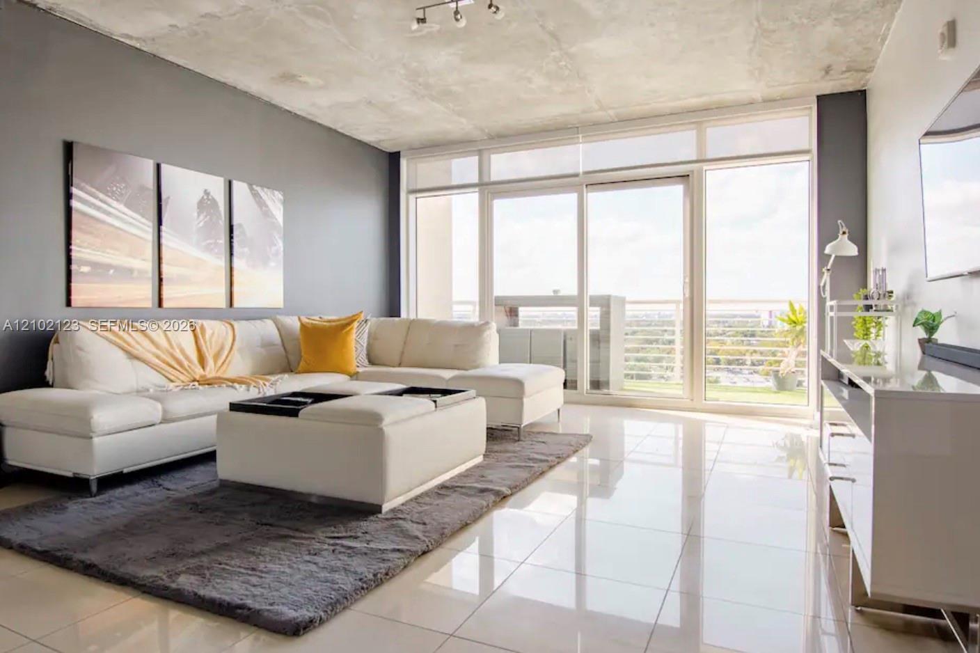 3250 NE 1st Ave # 1108, Miami FL 33137