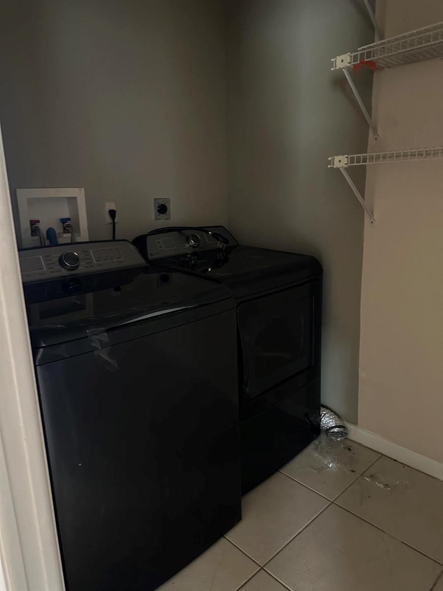8020 HAMPTON Boulevard # 410, North Lauderdale FL 33068 photo 2