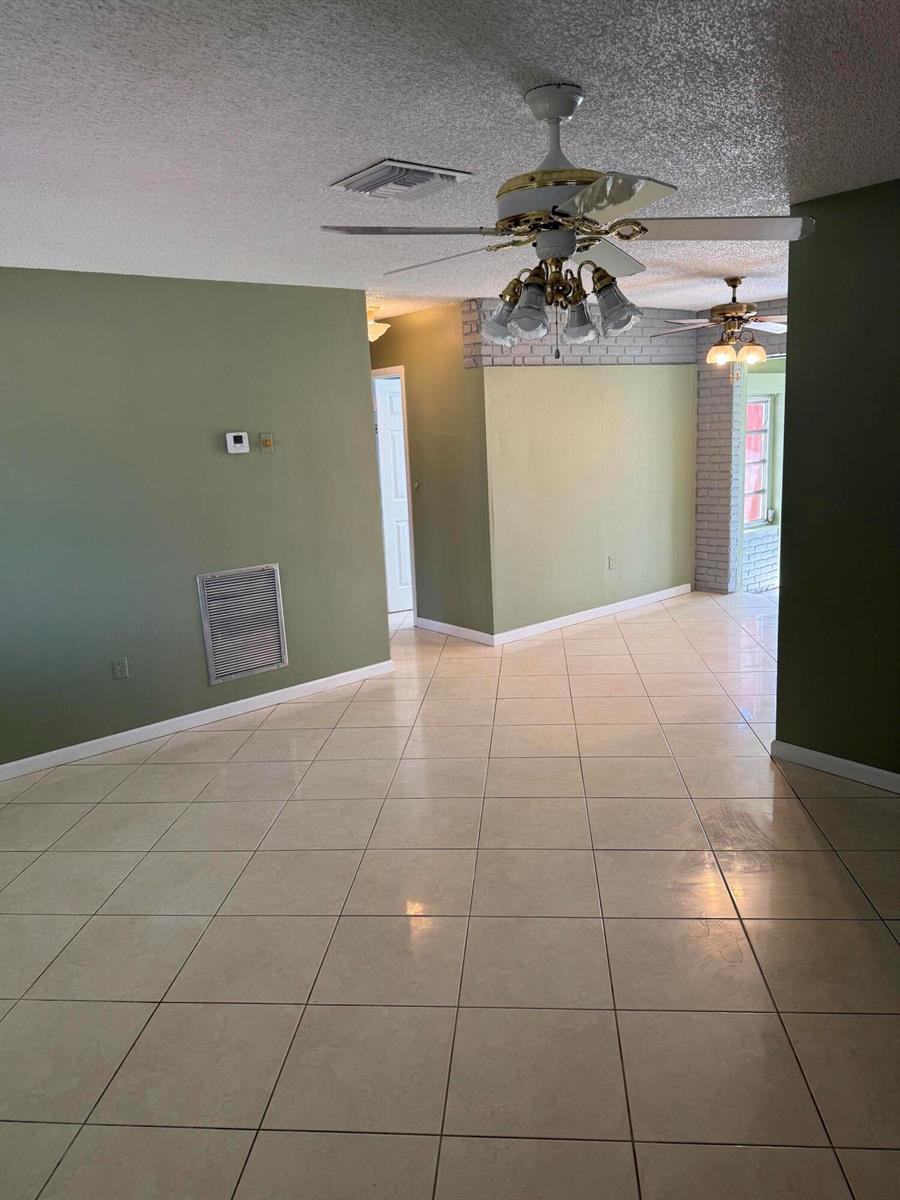 7440 FREEDOM Street, Hollywood FL 33024 photo 3