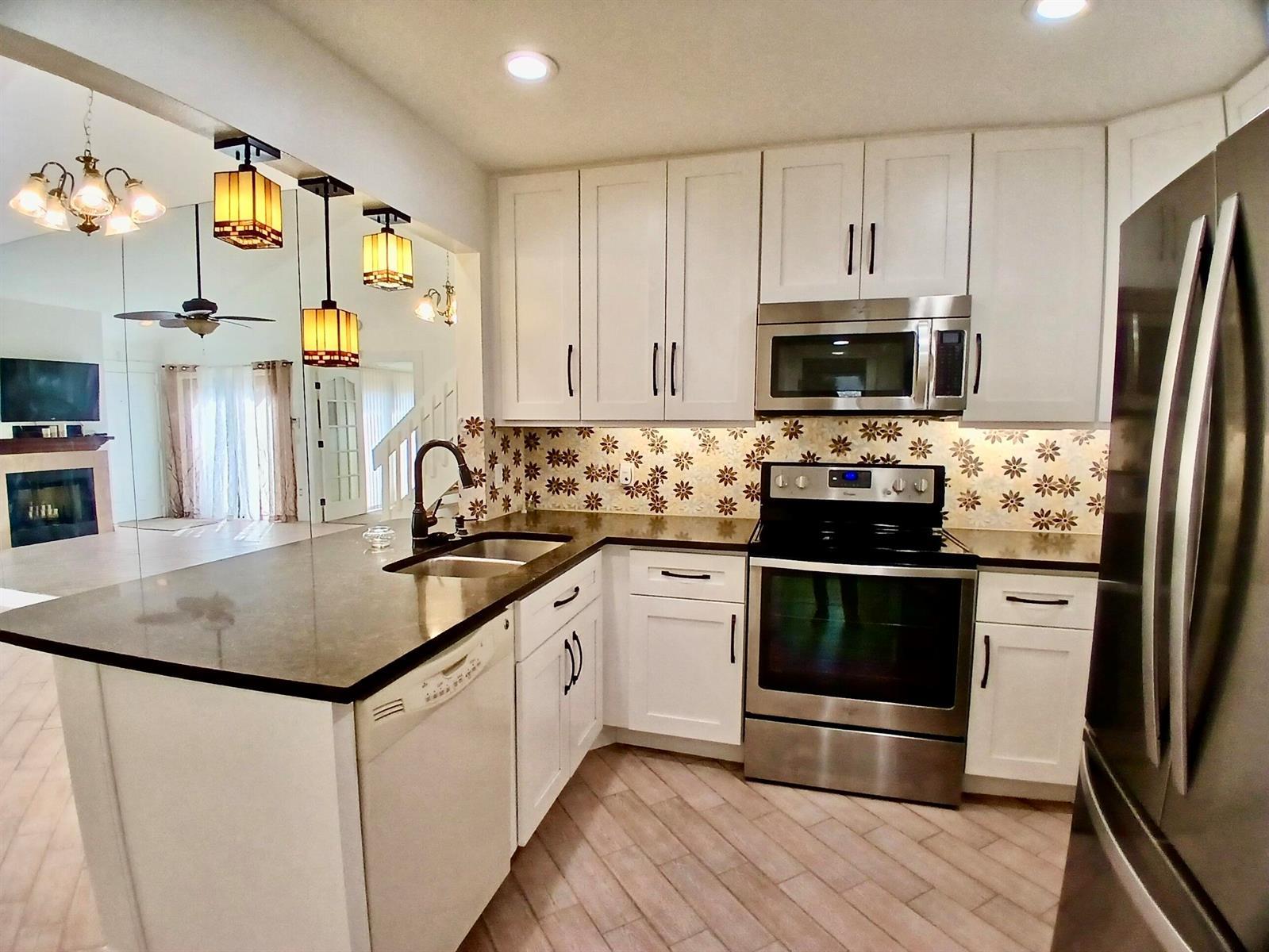 4131 PALM BAY Circle # D, West Palm Beach FL 33406 photo 4