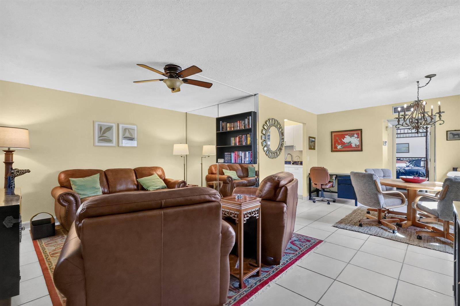 542 Monaco Way, Delray Beach FL 33446 photo 4