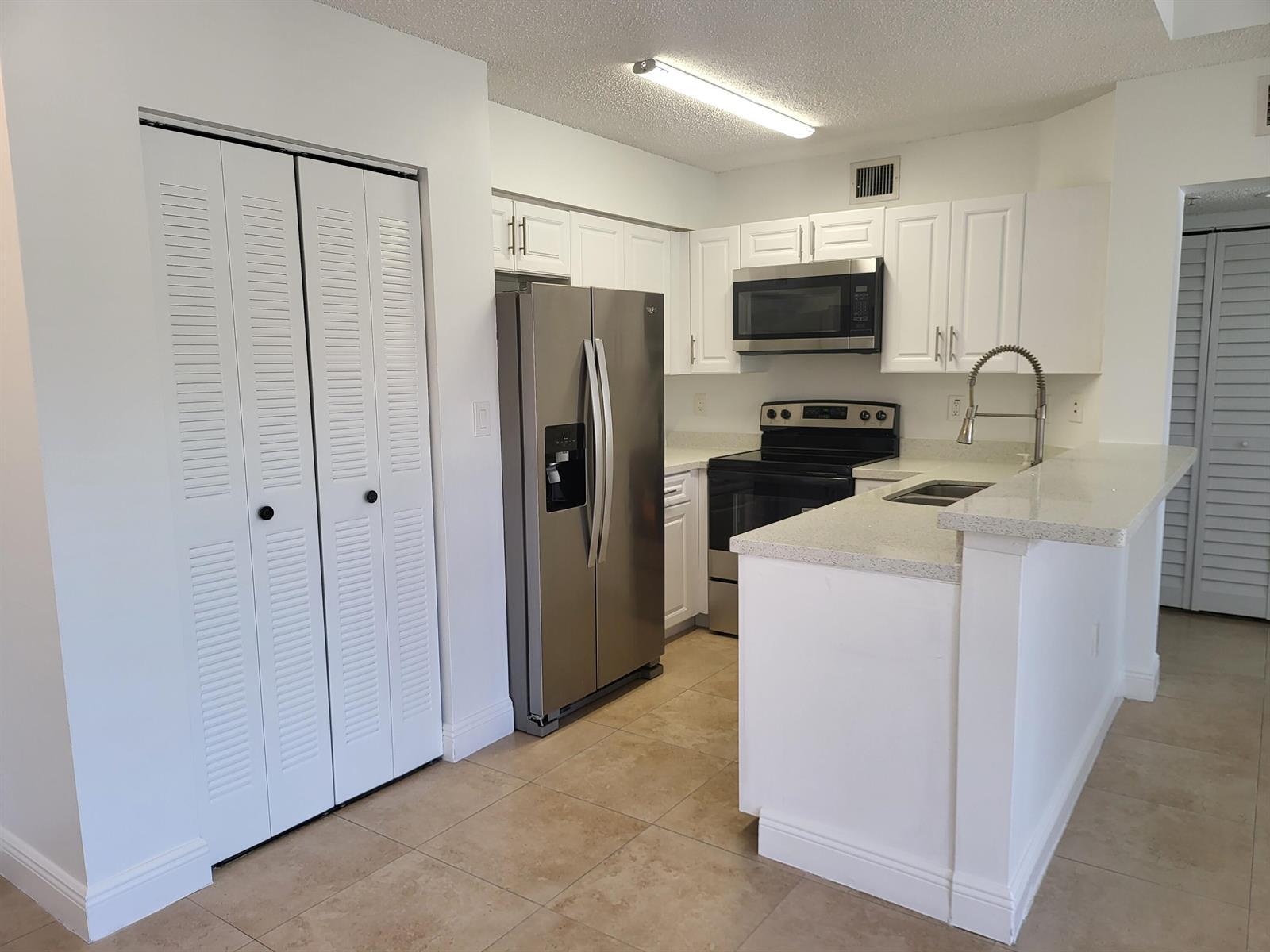 771 N PINE ISLAND Road # 308, Plantation FL 33324 photo 2