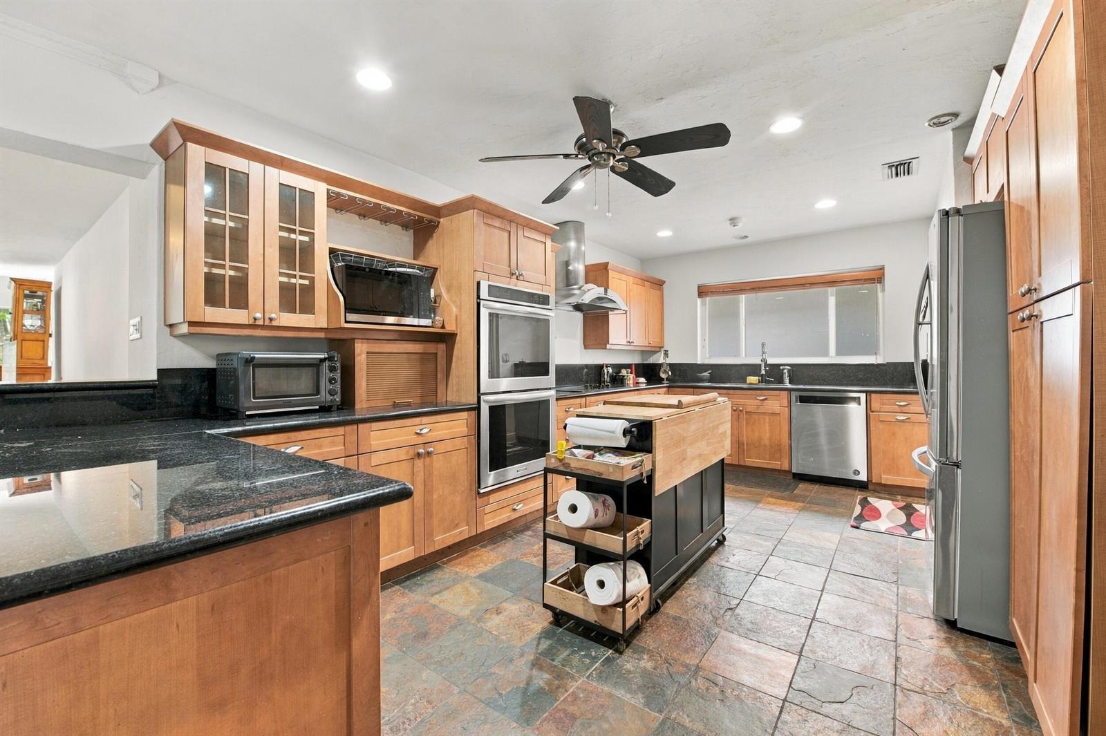 1818 NE 20th Street, Fort Lauderdale FL 33305 photo 3